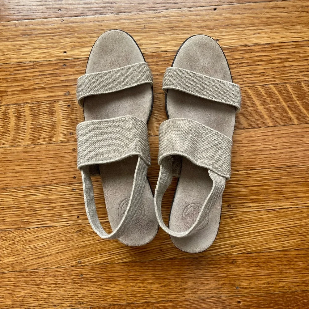 CHARLESTON SHOE CO. Beige Double Strap Sandals - Picture 1 of 3